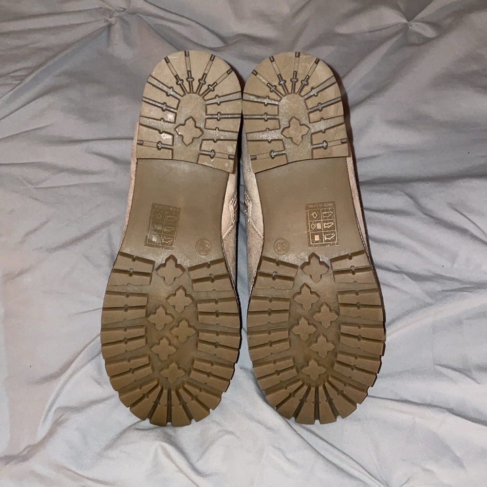 Chelsea Boot - Picture 6 of 7